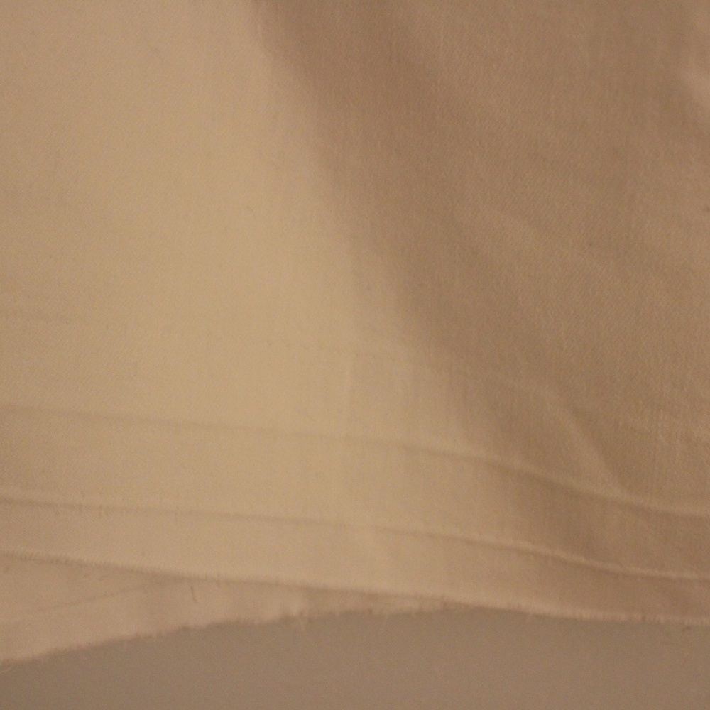 BRAND NEW White Mini Skirt - Picture 3 of 4